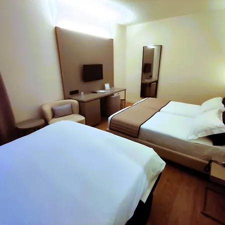 Vittoria Parc Hotel 4*