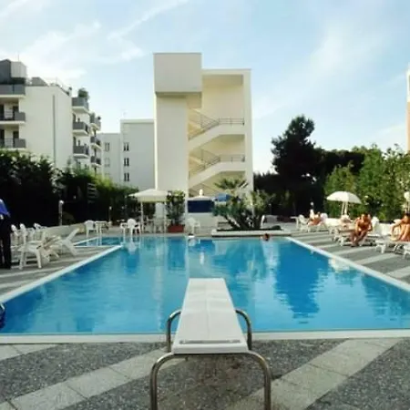 Hotel Vittoria Parc 4*