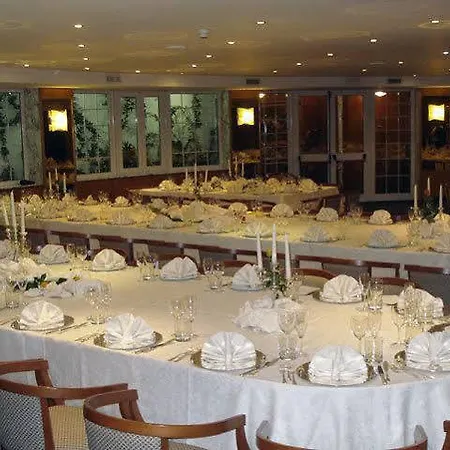 Vittoria Parc Hotel 4*