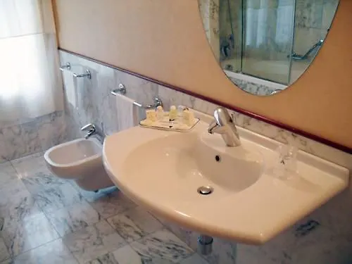 Vittoria Parc Hotel 4*