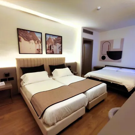 Отель Vittoria Parc 4*