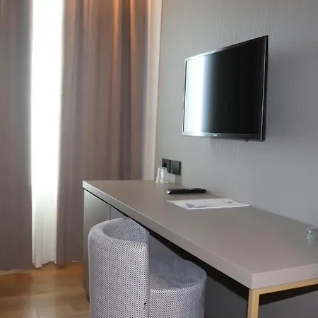 维多利亚公园酒店 4* 巴里