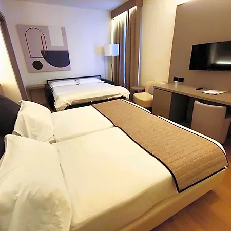 Vittoria Parc Hotel 4*