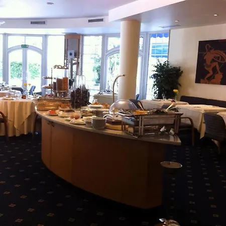 维多利亚公园酒店