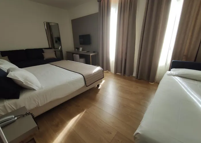 ホテル Vittoria Parc 4*