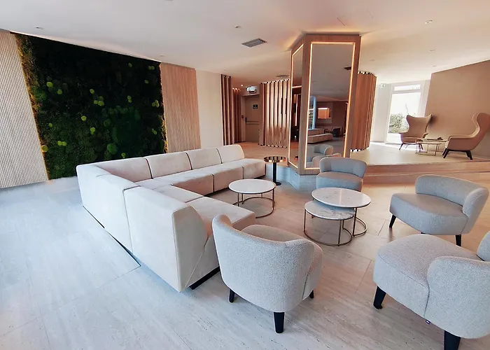 Vittoria Parc 4* バーリ